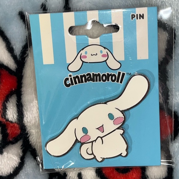 Sanrio Accessories - Sanrio Hello Kitty and Friends Cinnamaroll Enamel Pin NEW NWT